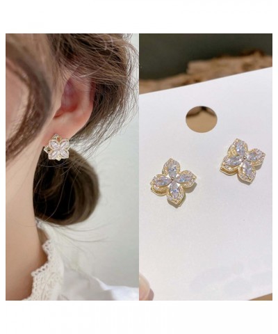 Vintage Crystal Flower Earrings Rhinestone Flower Earrings Gold Flower Stud Earrings Sparkly Cz Earrings Paved Bridal Wedding...