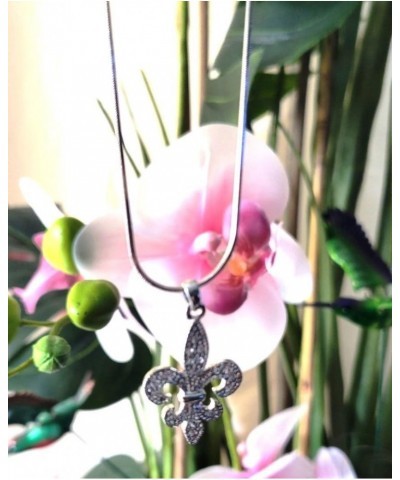 Fleur De Lis Austrian Crystal Charm Pendant and Necklace Gift Boxed Fashion Jewelry $11.97 Necklaces