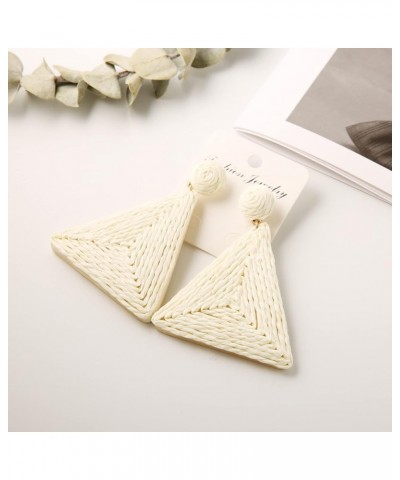 Raffia Drop Earrings for Women,Boho Drop Handmade Straw Earrings,Triangle Dangle Drop Earrings for Girl Creamywhite $5.71 Ear...