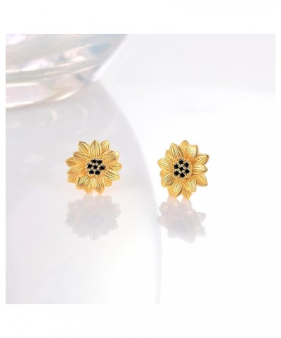 Flower Stud Earrings 925 Sterling Silver Flower Stud Earrings Dainty Flower Stud Earrings for Women Fashion Hypoallergenic Mo...